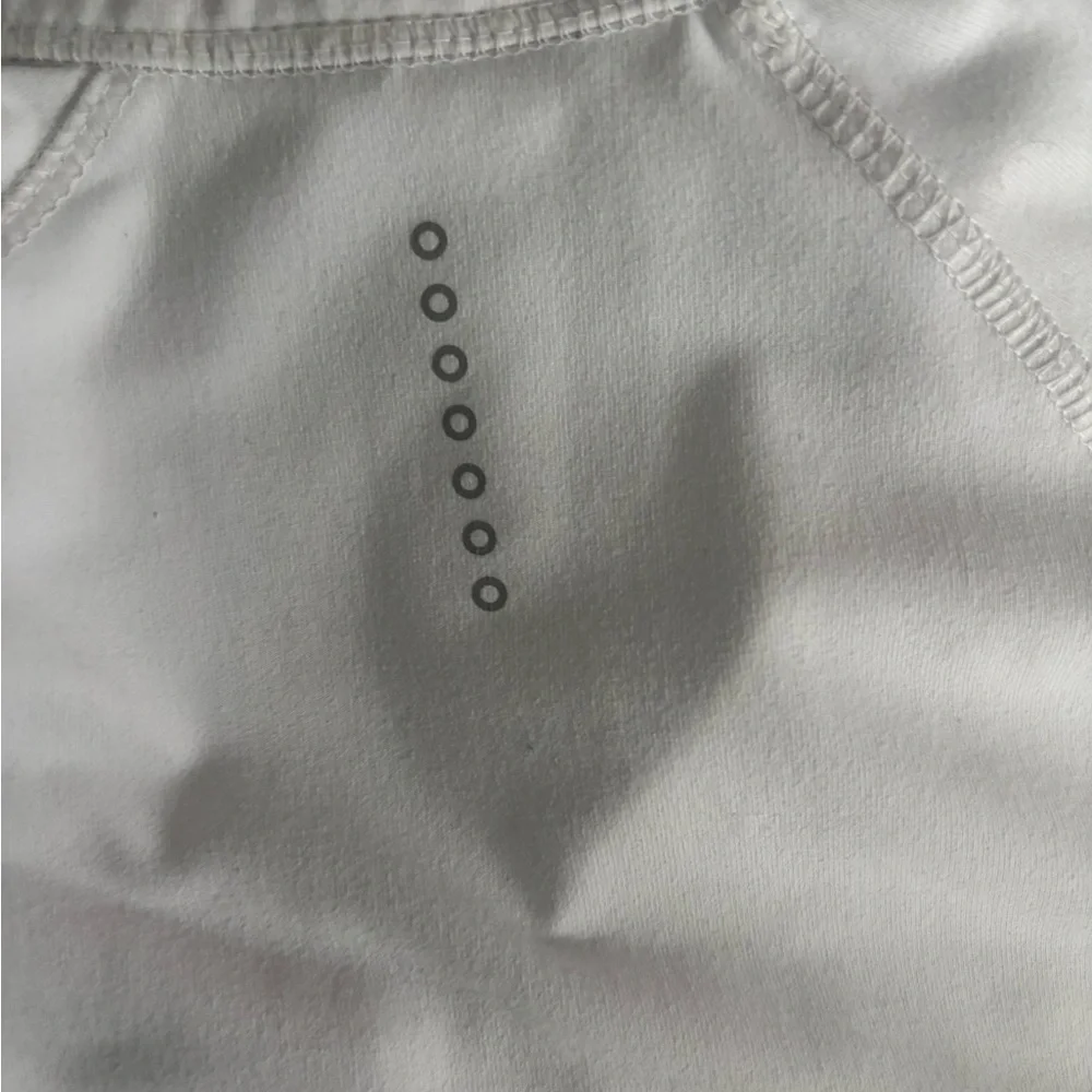 White Long-Sleeve tight exercise shirt